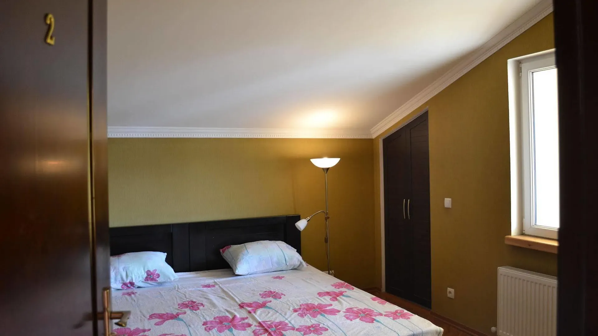 Hotel Isaka Tbilisi 3*,  Georgien
