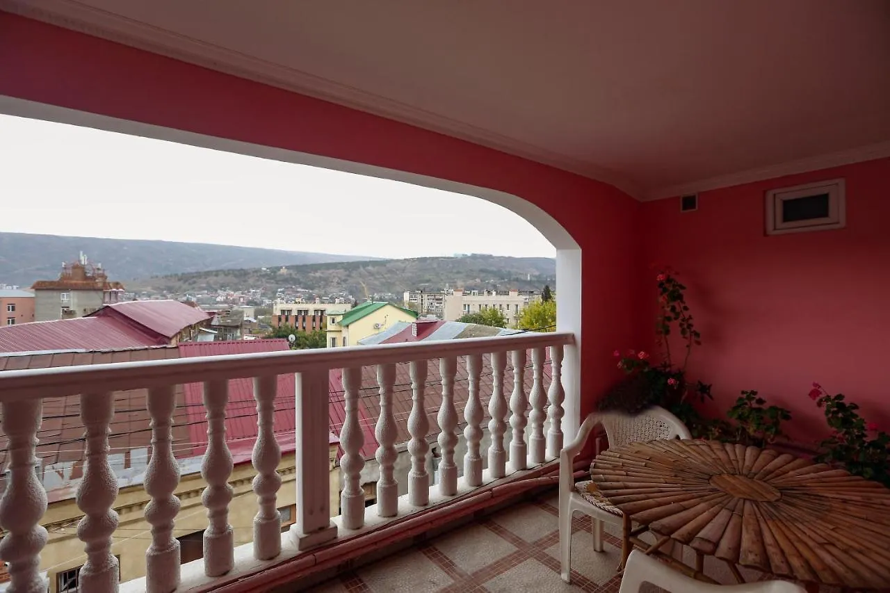 Hotel Isaka Tbilisi 3*,  Georgien